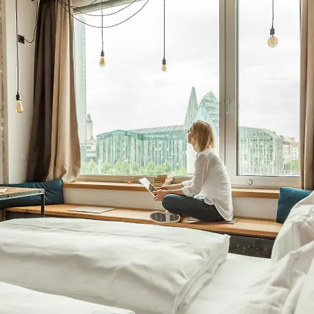 Staycity Centre Lägenhetshotell 4*